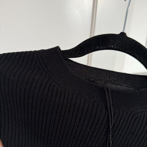 NWT Canada Goose Georgian Women's Slim Crewneck Pullover Sweater Black Sz Small - Picture 8 of 11